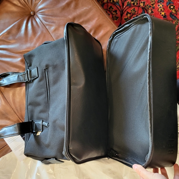 *NWT* Beís The Convertible Mini Weekender - Picture 9 of 12